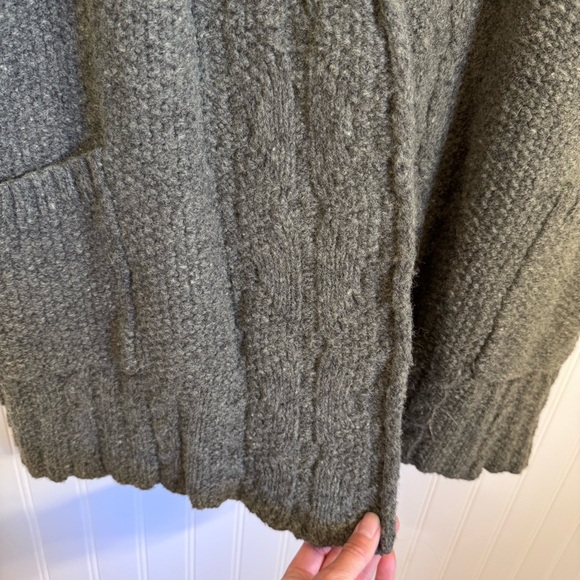 Eddie Bauer Wool Gray Knit Sleeveless Open Cardigan Sweater With Pockets Size M - Picture 6 of 12